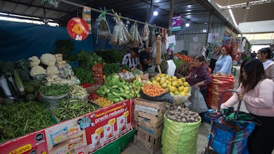 Inflación en Perú sube más de lo esperado por aumento en precios de alimentos y transporte Inflación en Perú sube más de lo esperado por aumento en precios de alimentos y transporte