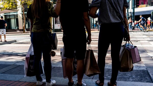 Quanto tempo mais os consumidores aguentarão sustentar seus gastos? Quanto tempo mais os consumidores aguentarão sustentar seus gastos?