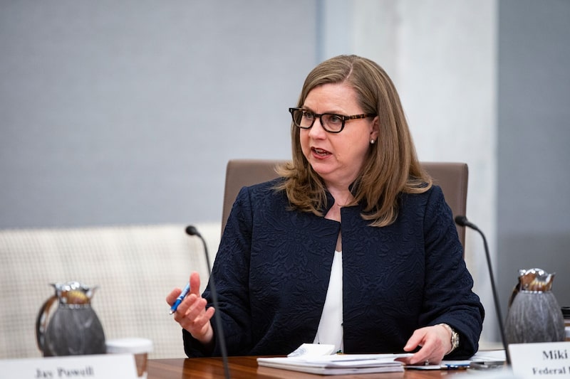 Se confirmada pelo Senado dos EUA, espera-se que Bowman apoie um toque mais leve na regulamentação bancária do que seu antecessor, Michael Bar (Foto: Al Drago/Bloomberg) Se confirmada pelo Senado dos EUA, espera-se que Bowman apoie um toque mais leve na regulamentação bancária do que seu antecessor, Michael Bar (Foto: Al Drago/Bloomberg)