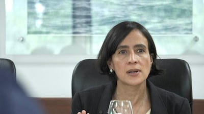 Exclusiva: “Si soltamos el petróleo, las calificadoras nos castigan”: Susana Muhamad Exclusiva: “Si soltamos el petróleo, las calificadoras nos castigan”: Susana Muhamad