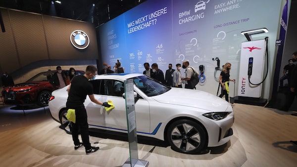 BMW duplica inversión a US$2.100M en planta de autos eléctricos BMW duplica inversión a US$2.100M en planta de autos eléctricos