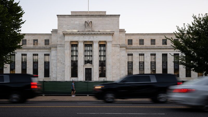 Em decisão dividida, Fed reduz juros pela 3ª vez seguida e indica um corte em 2026 Em decisão dividida, Fed reduz juros pela 3ª vez seguida e indica um corte em 2026