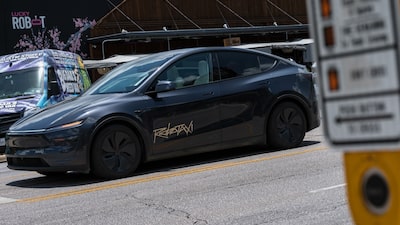 Tesla começa a operar robotáxi e aposta em nova era de transporte sem motorista Tesla começa a operar robotáxi e aposta em nova era de transporte sem motorista