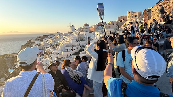 Obsesión por la selfie perfecta: fiebre por foto ideal en viajes amenaza destinos icónicos Obsesión por la selfie perfecta: fiebre por foto ideal en viajes amenaza destinos icónicos