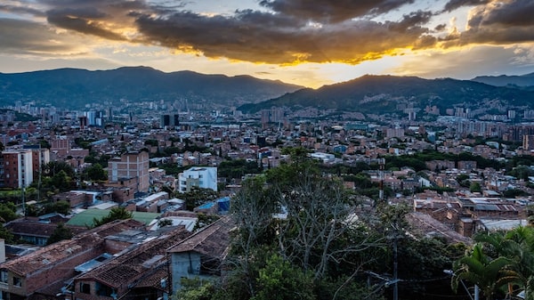 Colombia planea recomprar US$4.000 millones en bonos en mercados externos Colombia planea recomprar US$4.000 millones en bonos en mercados externos