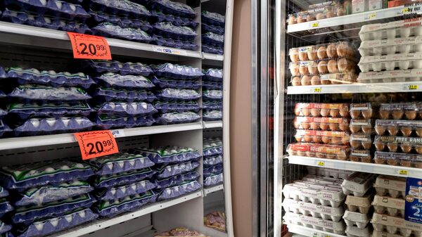 Preço do ovo se mantém em nível recorde e é desafio a Trump em controle da inflação Preço do ovo se mantém em nível recorde e é desafio a Trump em controle da inflação