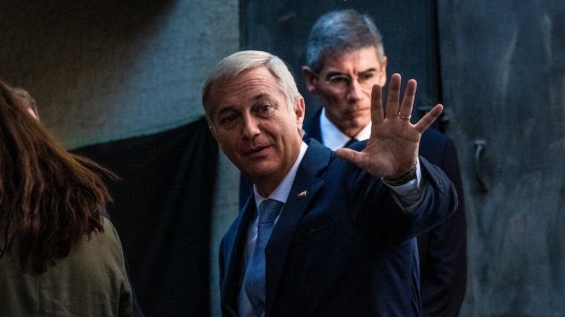 Kast presenta plan económico en Chile con recorte tributario a empresas y foco en crecimiento Kast presenta plan económico en Chile con recorte tributario a empresas y foco en crecimiento