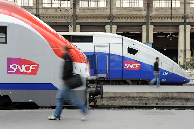 Societe Nationale des Chemins de Fer (SNCF) trains at Gare de Lyon train station in Paris. Photographer: Antoine Antoniol/Bloomberg Societe Nationale des Chemins de Fer (SNCF) trains at Gare de Lyon train station in Paris. Photographer: Antoine Antoniol/Bloomberg