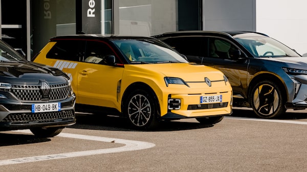 Renault planeja nova linha com 16 modelos elétricos e busca crescer na América Latina Renault planeja nova linha com 16 modelos elétricos e busca crescer na América Latina