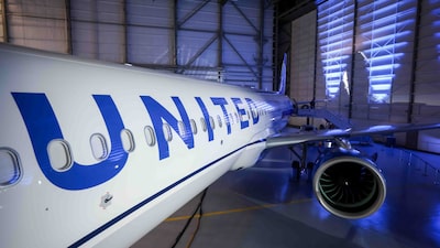United Airlines prevé menores ganancias para el cuarto trimestre por el alza del combustible United Airlines prevé menores ganancias para el cuarto trimestre por el alza del combustible