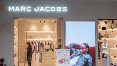 LVMH vende Marc Jacobs para grupo WHP Global em meio à desaceleração do luxo LVMH vende Marc Jacobs para grupo WHP Global em meio à desaceleração do luxo
