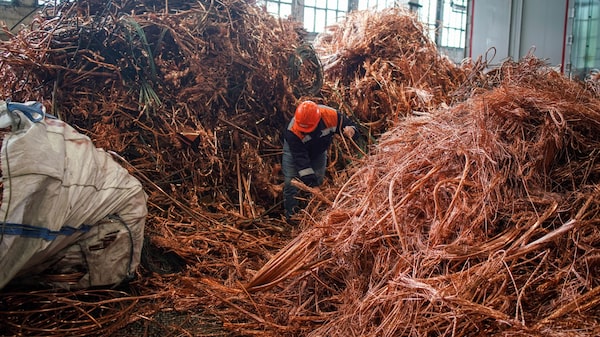 Cobre sube a máximos de tres meses por el riesgo y el déficit de la mina de Panamá Cobre sube a máximos de tres meses por el riesgo y el déficit de la mina de Panamá