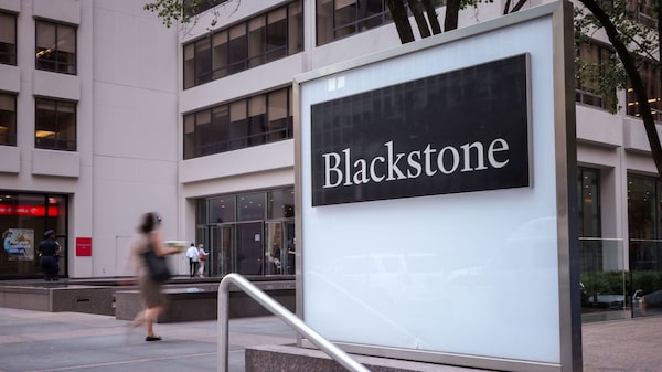 Blackstone lidera investimento de US$ 600 milhões em empresa indiana de IA em nuvem Blackstone lidera investimento de US$ 600 milhões em empresa indiana de IA em nuvem