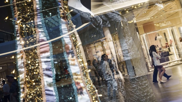 Ventas minoristas en EE.UU. se ralentizan antes de las festividades Ventas minoristas en EE.UU. se ralentizan antes de las festividades