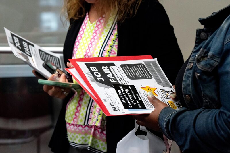 Solicitudes de subsidio de desempleo en EE.UU. registran la mayor caída consecutiva desde septiembre Solicitudes de subsidio de desempleo en EE.UU. registran la mayor caída consecutiva desde septiembre