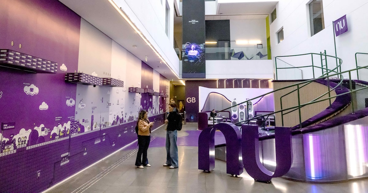 Nubank supera los US$1.000 millones en utilidad y acción sube 12,55%