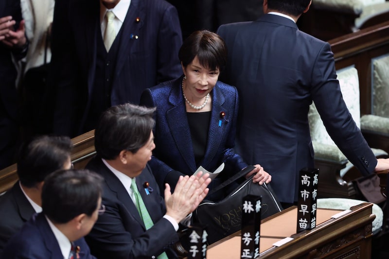 Sanae Takaichi en la Cámara Baja del Parlamento en Tokio el 18 de febrero. Fotógrafo: Kiyoshi Ota/Bloomberg Sanae Takaichi en la Cámara Baja del Parlamento en Tokio el 18 de febrero. Fotógrafo: Kiyoshi Ota/Bloomberg
