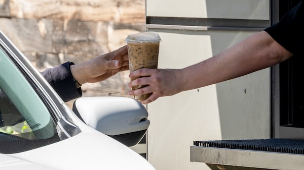 El sector de servicios de EE.UU. mantiene un crecimiento más rápido desde 2024 El sector de servicios de EE.UU. mantiene un crecimiento más rápido desde 2024