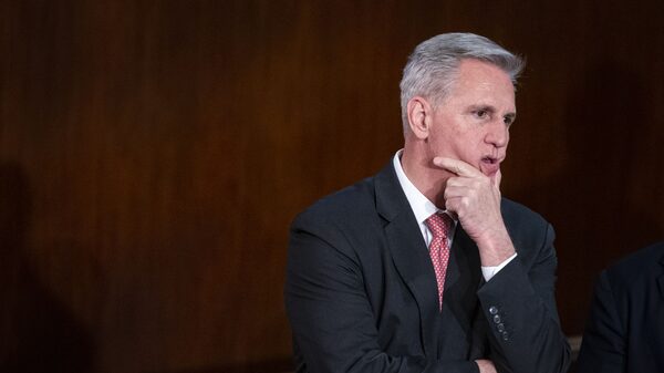 McCarthy dice que se reunirá con Biden para hablar del límite de deuda McCarthy dice que se reunirá con Biden para hablar del límite de deuda