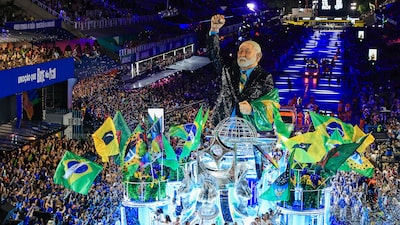 Lula enfrenta fuerte reacción política en Brasil tras homenaje en desfile de carnaval en Río Lula enfrenta fuerte reacción política en Brasil tras homenaje en desfile de carnaval en Río