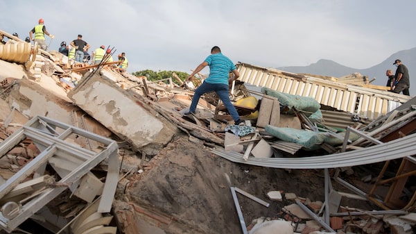 Terremotos elevam rejeição a Delcy e reforçam pressão por eleições na Venezuela Terremotos elevam rejeição a Delcy e reforçam pressão por eleições na Venezuela