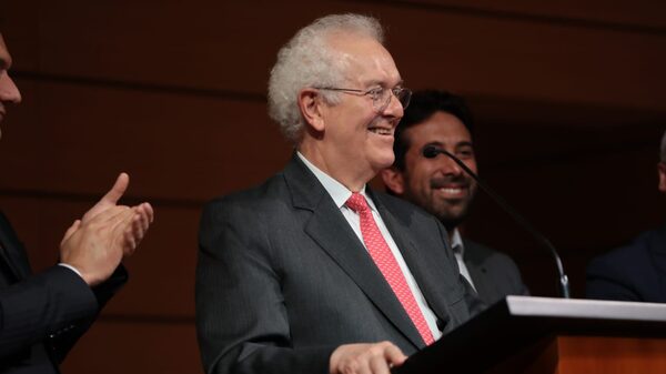 “La parte económica está mucho más tranquila que la política”: José Antonio Ocampo “La parte económica está mucho más tranquila que la política”: José Antonio Ocampo