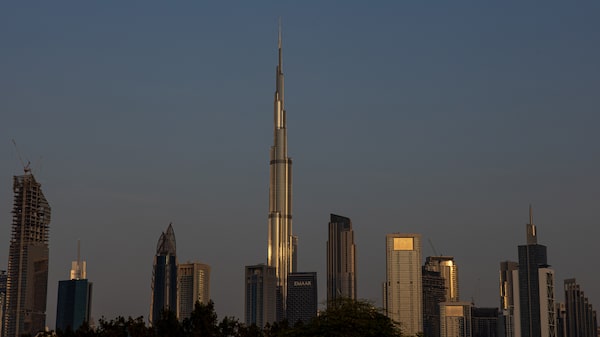 Salida de Emiratos Árabes Unidos de la OPEP amenaza con sacudir su poder en el mercado petrolero Salida de Emiratos Árabes Unidos de la OPEP amenaza con sacudir su poder en el mercado petrolero