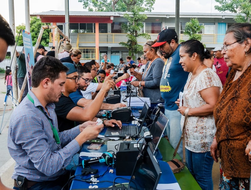 Entrega del pago del Bono de Alivio Climático en Cortés, el 13 de octubre de 2025. Entrega del pago del Bono de Alivio Climático en Cortés, el 13 de octubre de 2025.