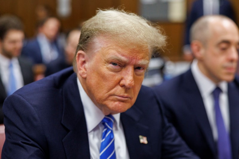 El Tribunal Supremo sostuvo la semana pasada que los ex presidentes tienen al menos cierta inmunidad frente a cargos penales relacionados con su conducta oficial, lo que les deja expuestos a ser acusados por actos privados mientras ocupaban el cargo. El Tribunal Supremo sostuvo la semana pasada que los ex presidentes tienen al menos cierta inmunidad frente a cargos penales relacionados con su conducta oficial, lo que les deja expuestos a ser acusados por actos privados mientras ocupaban el cargo.