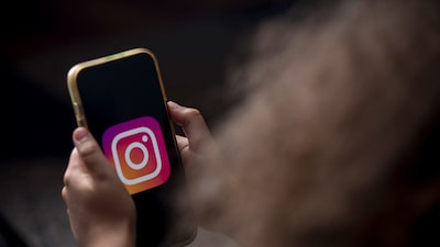 Francia aprueba una ley para prohibir el uso de redes sociales a menores de 15 años Francia aprueba una ley para prohibir el uso de redes sociales a menores de 15 años