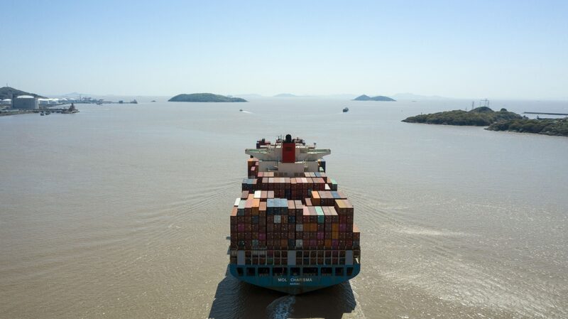 Los grupos instaron al gobierno estadounidense a reanudar las conversaciones con China para garantizar que Pekín cumpla sus compromisos en el marco de la primera fase del acuerdo comercial de 2020. Los grupos instaron al gobierno estadounidense a reanudar las conversaciones con China para garantizar que Pekín cumpla sus compromisos en el marco de la primera fase del acuerdo comercial de 2020.