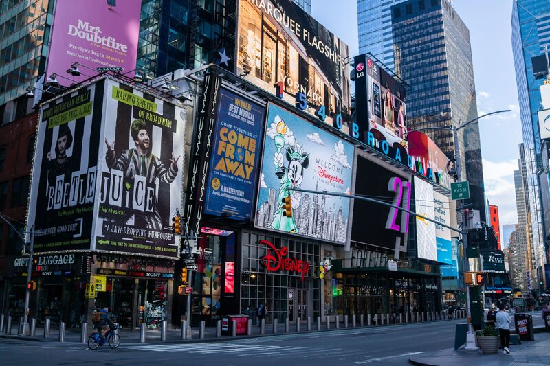 Letreros de Broadway en the Times Square area of Nueva York, EE. UU., el martes 12 de mayo, 2020. Letreros de Broadway en the Times Square area of Nueva York, EE. UU., el martes 12 de mayo, 2020.