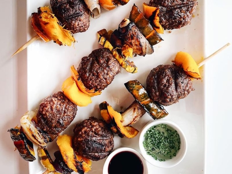Brocheta de especia de calabaza y cordero de origen vegetal. (Instagram Instagram blacksheepfoods_) Brocheta de especia de calabaza y cordero de origen vegetal. (Instagram Instagram blacksheepfoods_)
