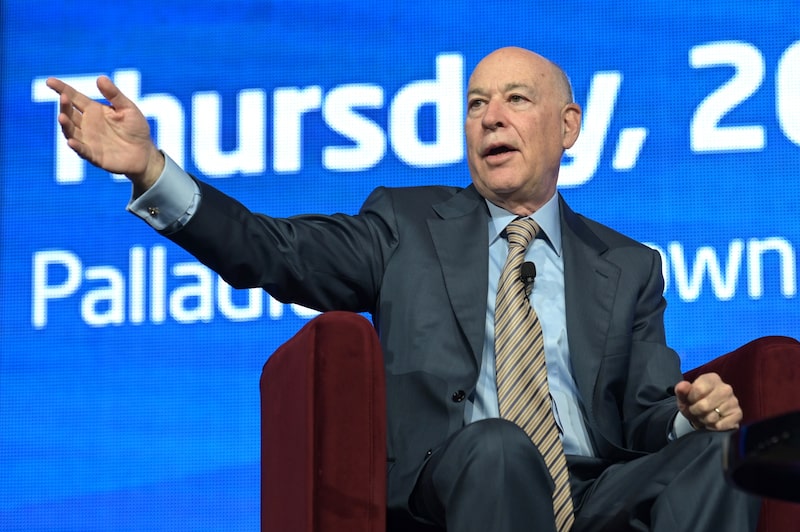 Segundo Rob Kapito, o crescimento pode ser atingido em até dois pontos percentuais, enquanto a inflação pode subir em uma margem semelhante, mesmo que a guerra acabe (Foto: Carla Gottgens/Bloomberg)
Segundo Rob Kapito, o crescimento pode ser atingido em até dois pontos percentuais, enquanto a inflação pode subir em uma margem semelhante, mesmo que a guerra acabe (Foto: Carla Gottgens/Bloomberg)