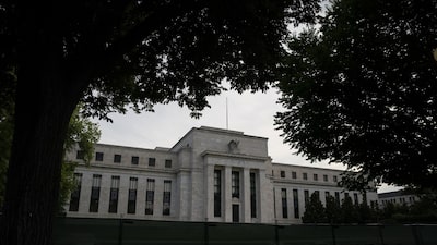 Minutas de la Fed revelan que algunos funcionarios consideraron subir las tasas de interés Minutas de la Fed revelan que algunos funcionarios consideraron subir las tasas de interés