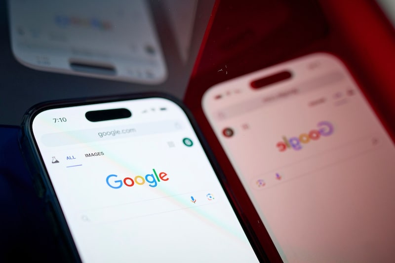 Ações da dona do Google sobem 2,24% por volta das 11h após surpresa positiva com os resultados divulgados na noite da véspera Ações da dona do Google sobem 2,24% por volta das 11h após surpresa positiva com os resultados divulgados na noite da véspera