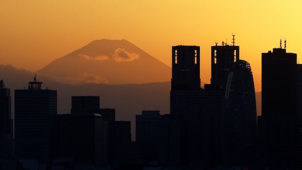 Venta de bonos japoneses a 30 años atrae una sólida demanda a pesar de la guerra en Irán Venta de bonos japoneses a 30 años atrae una sólida demanda a pesar de la guerra en Irán