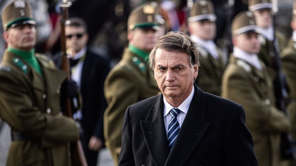 Bolsonaro con leve ventaja sobre Lula en encuesta presidencial Bolsonaro con leve ventaja sobre Lula en encuesta presidencial