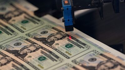 Ibovespa opera estável e dólar avança a R$ 5,29 à espera do fim do shutdown nos EUA Ibovespa opera estável e dólar avança a R$ 5,29 à espera do fim do shutdown nos EUA