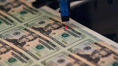 Precio del dólar hoy 11 de noviembre en México: El tipo de cambio cae ante avance para levantar el cierre del gobierno en EE.UU. Precio del dólar hoy 11 de noviembre en México: El tipo de cambio cae ante avance para levantar el cierre del gobierno en EE.UU.