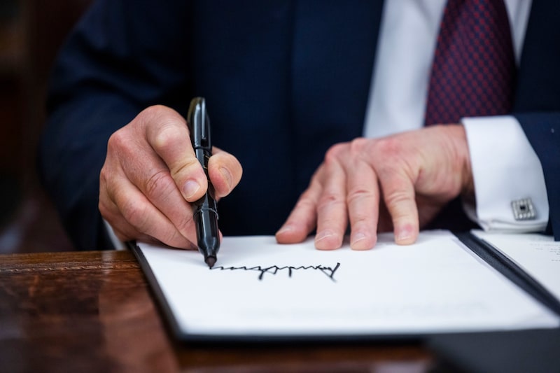 Los republicanos del Congreso han tenido problemas con la unidad en los últimos años, especialmente en la Cámara de Representantes. Los republicanos del Congreso han tenido problemas con la unidad en los últimos años, especialmente en la Cámara de Representantes.