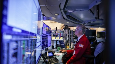 S&P 500 marca su mejor trimestre desde 2020 y el petróleo sufre su mayor caída desde la pandemia S&P 500 marca su mejor trimestre desde 2020 y el petróleo sufre su mayor caída desde la pandemia