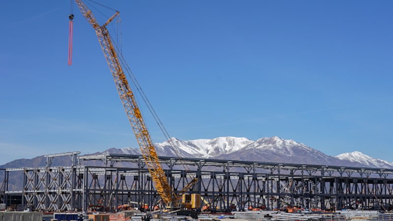 Como escassez de infraestrutura e mão de obra põe lucros das big techs em xeque Como escassez de infraestrutura e mão de obra põe lucros das big techs em xeque