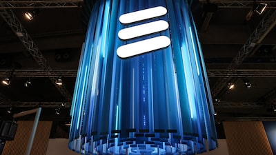 Beneficios de Ericsson superan las previsiones del cuarto trimestre tras reducción de costos Beneficios de Ericsson superan las previsiones del cuarto trimestre tras reducción de costos