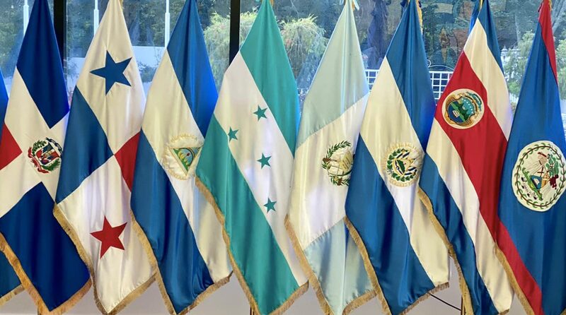 Banderas de los países miembros del Sistema de la Integración Centroamericana (SICA). Banderas de los países miembros del Sistema de la Integración Centroamericana (SICA).