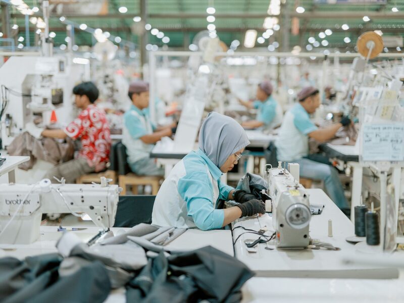 Indonesia busca reducir aranceles de EE.UU. con acuerdos por US$34.000 millones. Indonesia busca reducir aranceles de EE.UU. con acuerdos por US$34.000 millones.