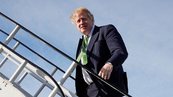 Boris Johnson se enfrenta a una creciente rebelión del partido conservador Boris Johnson se enfrenta a una creciente rebelión del partido conservador