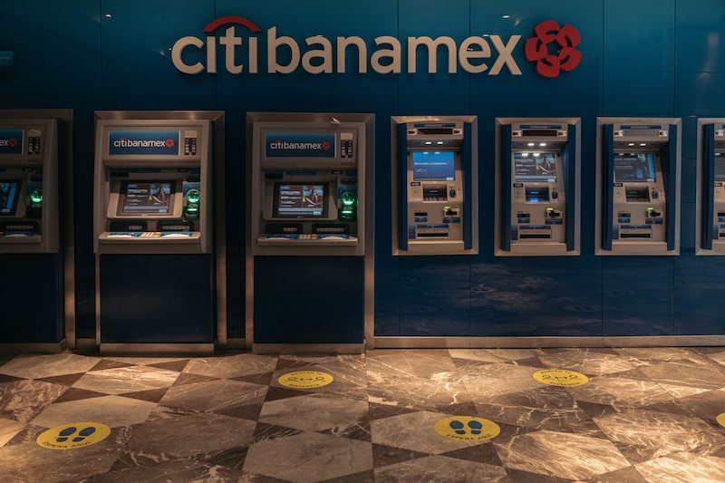 Entre los interesados por Banamex se encuentran Grupo Financiero Banorte y el español Banco Santander Entre los interesados por Banamex se encuentran Grupo Financiero Banorte y el español Banco Santander