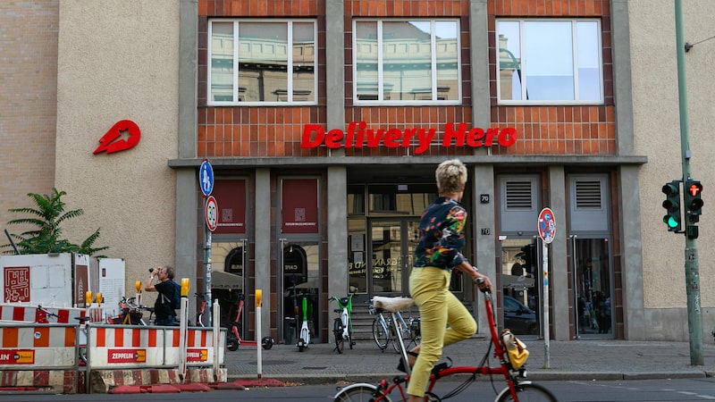 Prosus avalia vender fatia de 10% da Delivery Hero para a Aspex, dizem fontes Prosus avalia vender fatia de 10% da Delivery Hero para a Aspex, dizem fontes