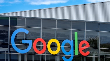 Alphabet decepciona con sus resultados y sus acciones caen ante dudas sobre la rentabilidad de la IA Alphabet decepciona con sus resultados y sus acciones caen ante dudas sobre la rentabilidad de la IA